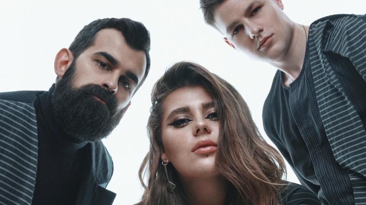 Как копия Адель: солистка группы KAZKA поразила сменой имиджа Как копия Адель: солистка группы KAZKA поразила сменой имиджа