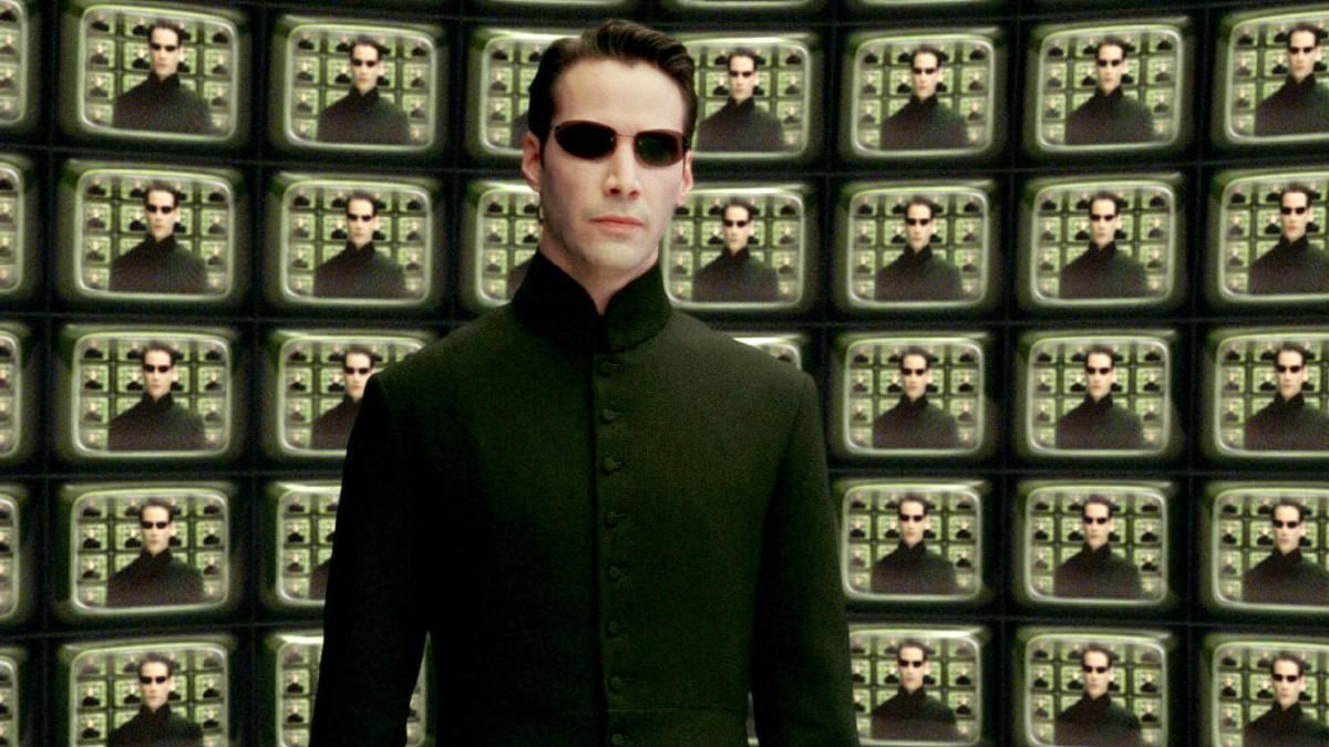 Режисерка Ліллі Вачовскі заявила, що "Матрицю" задумували як фільм про трансгендерів Режисерка Ліллі Вачовскі заявила, що "Матрицю" задумували як фільм про трансгендерів