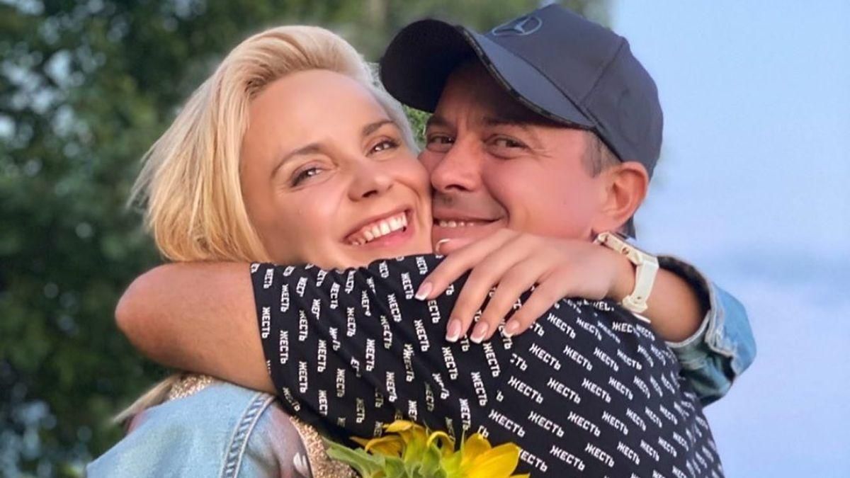 Лілія Ребрик відправилася на Херсонщину: романтичні фото з чоловіком Лілія Ребрик відправилася на Херсонщину: романтичні фото з чоловіком