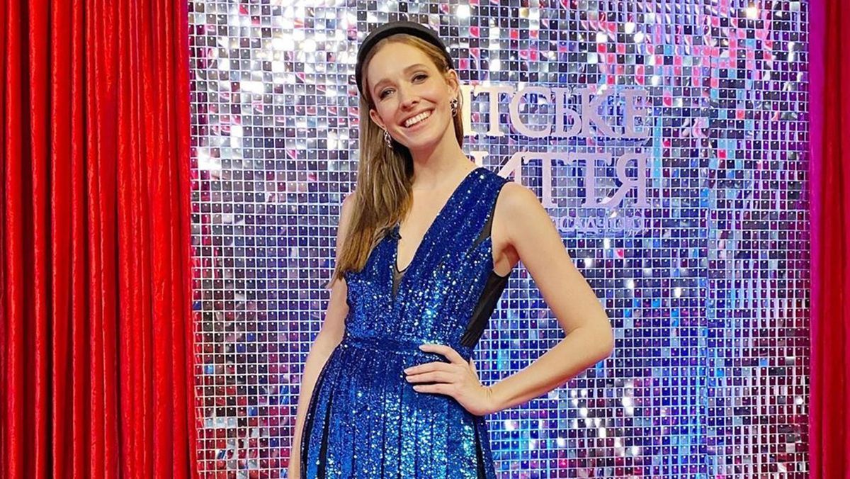 У рожевій сукні за руку з сином: Катя Осадча замилувала сімейними кадрами У рожевій сукні за руку з сином: Катя Осадча замилувала сімейними кадрами