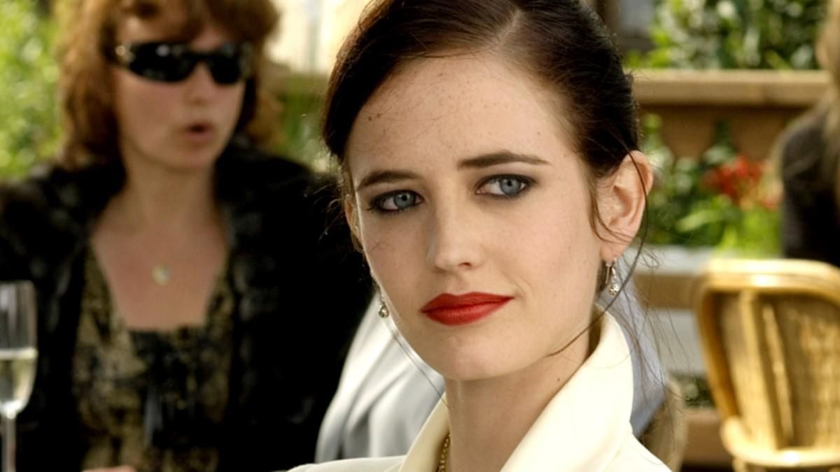 Дело на 100 миллионов долларов: Ева Грин попала в громкий скандал из-за фильма "Патриот" Дело на 100 миллионов долларов: Ева Грин попала в громкий скандал из-за фильма "Патриот"