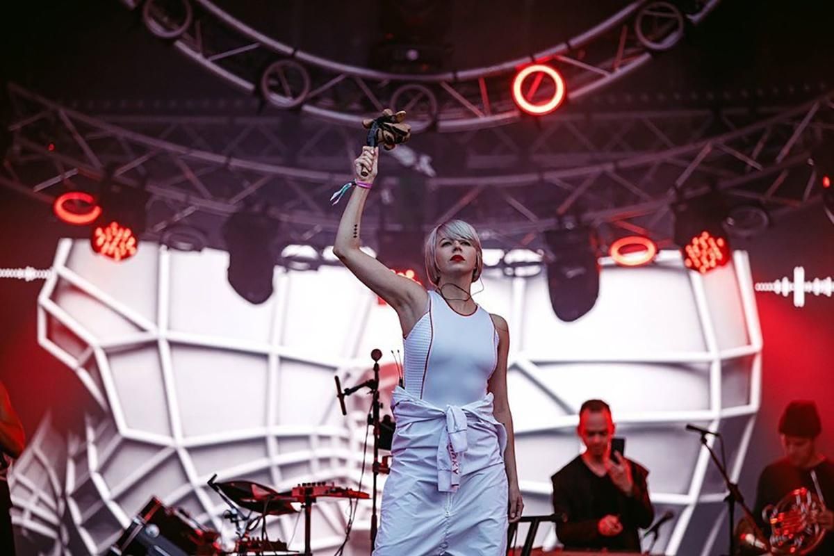 Сил вам, ми з вами: ONUKA підтримала протестувальників у Білорусі Сил вам, ми з вами: ONUKA підтримала протестувальників у Білорусі