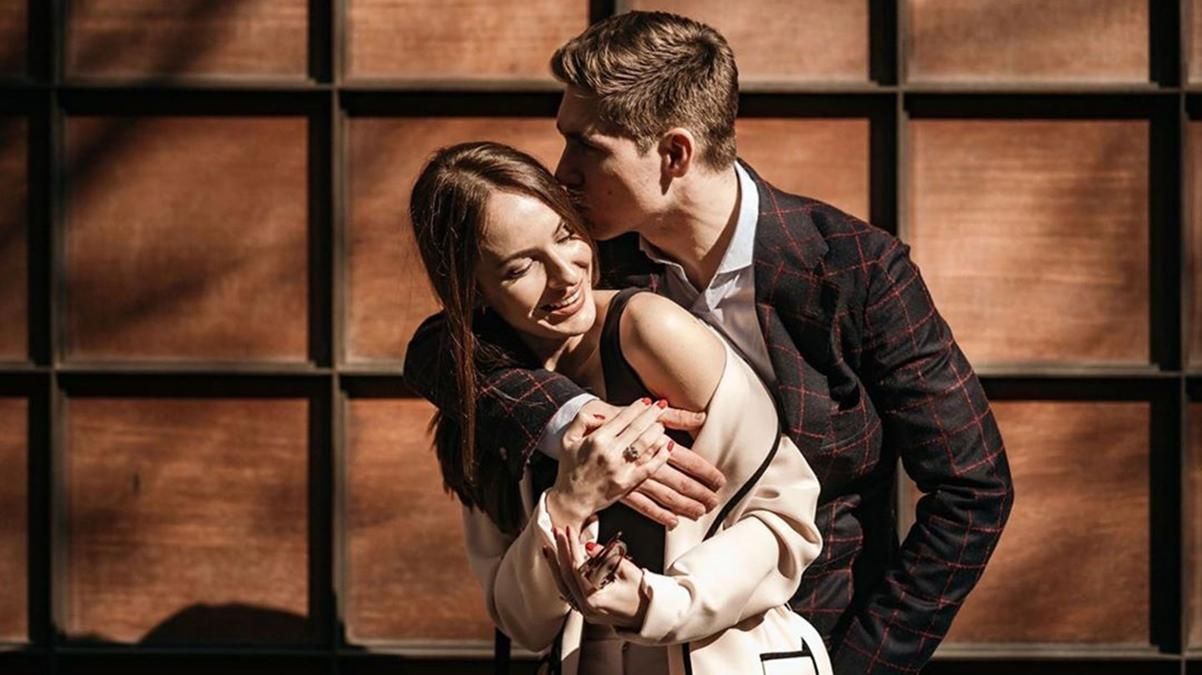 Володимир Остапчук подарував коханій Range Rover Володимир Остапчук подарував коханій Range Rover