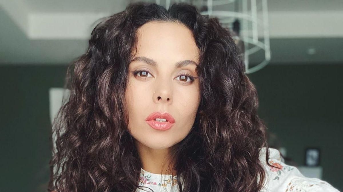 У бежевій куртці і без макіяжу: Настя Каменських вразила бездоганним образом – фото та відео У бежевій куртці і без макіяжу: Настя Каменських вразила бездоганним образом – фото та відео