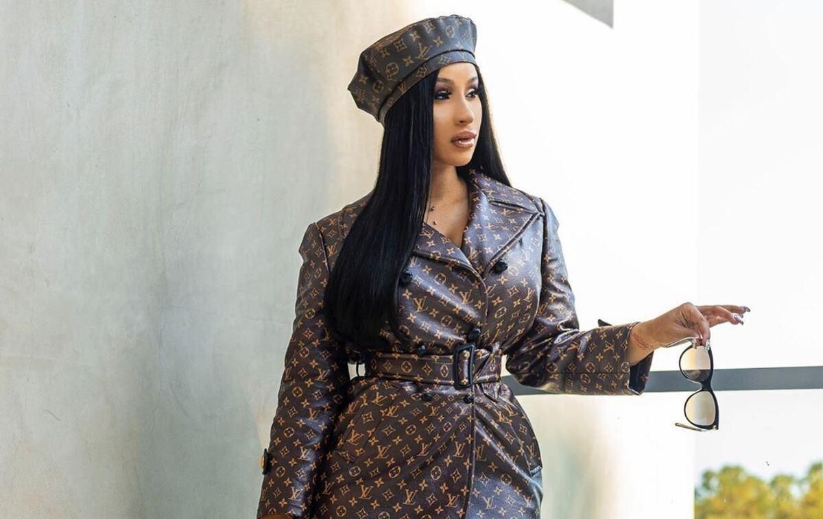 Cardi B появилась в платье от украинского дизайнера: яркие фото Cardi B появилась в платье от украинского дизайнера: яркие фото