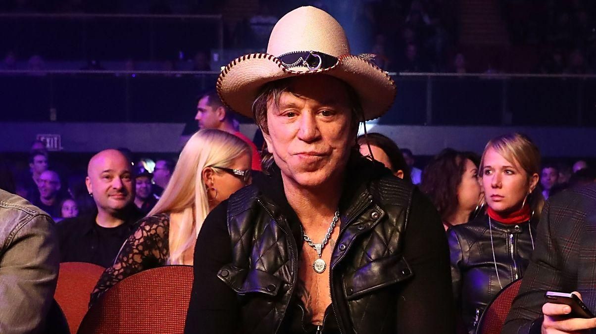 Голлівудського актора Міккі Рурка поховають в Україні: де він забронював місце на кладовищі Голлівудського актора Міккі Рурка поховають в Україні: де він забронював місце на кладовищі