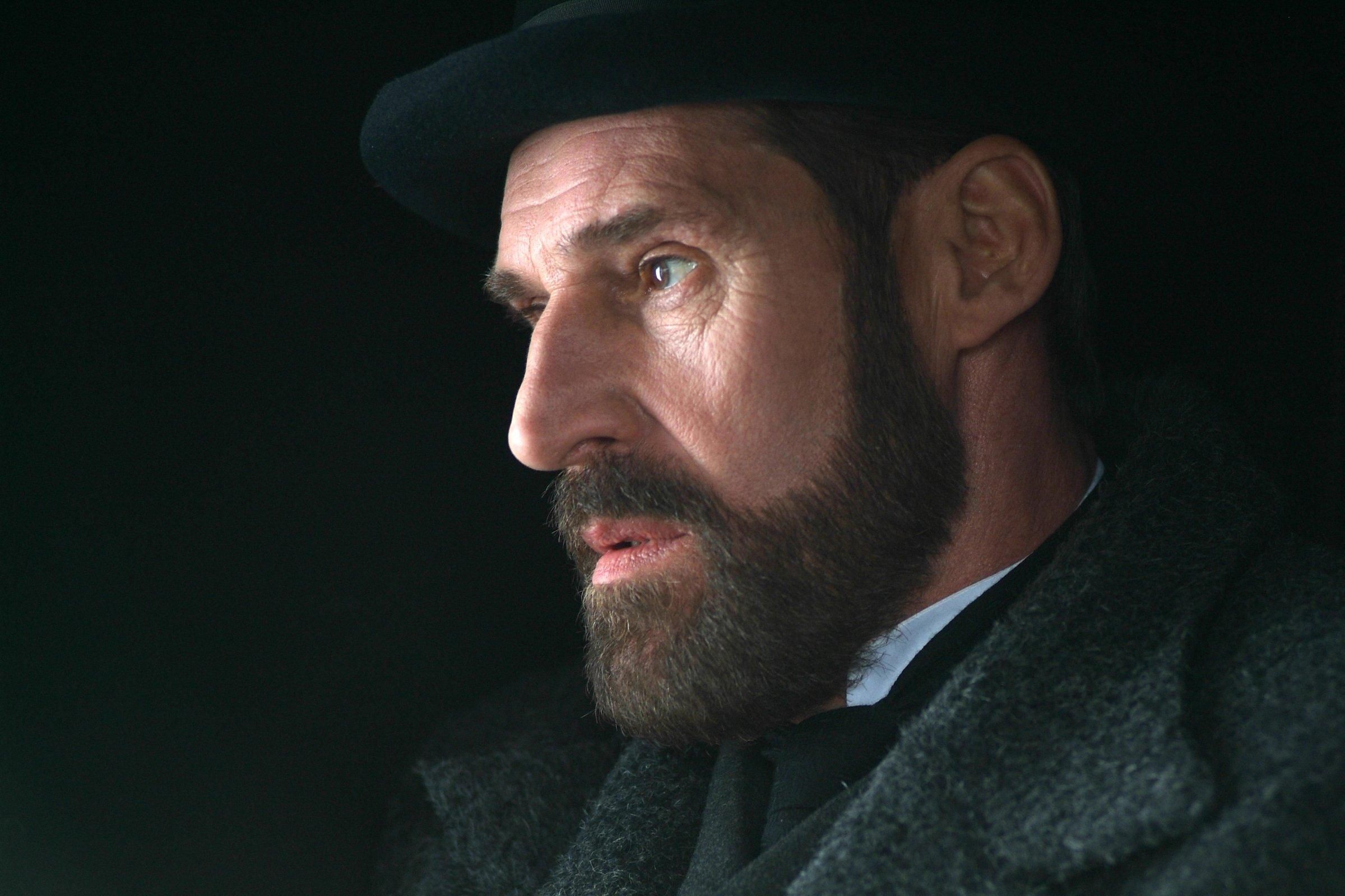 Умер Бен Кросс – детали смерти актера фильма Темный рыцарь Умер Бен Кросс – детали смерти актера фильма Темный рыцарь