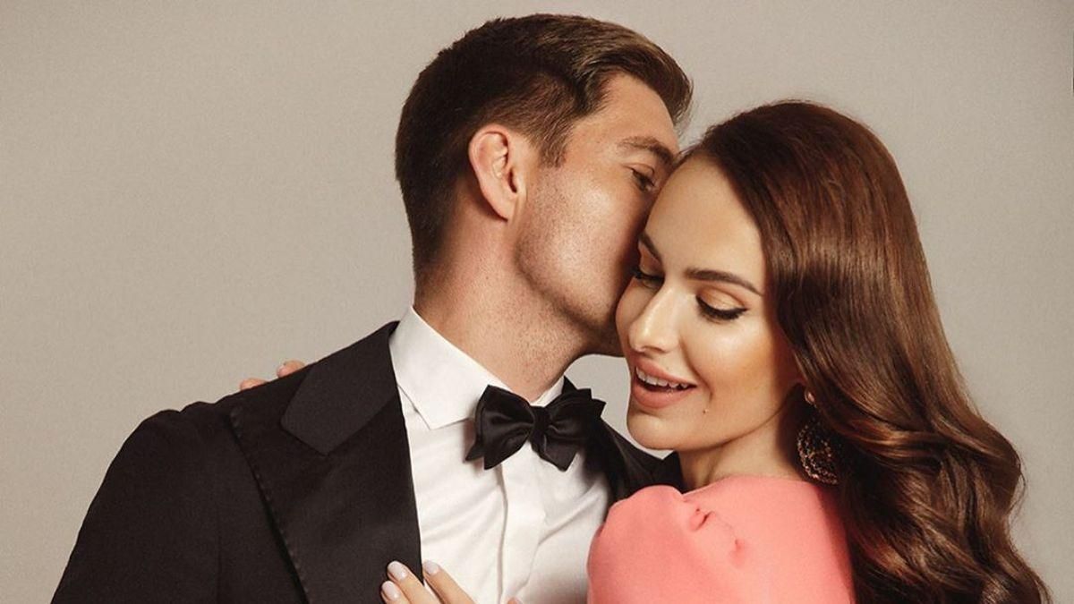 Возлюбленная Остапчука рассказала, какой сюрприз приготовила ему по случаю годовщины отношений Возлюбленная Остапчука рассказала, какой сюрприз приготовила ему по случаю годовщины отношений