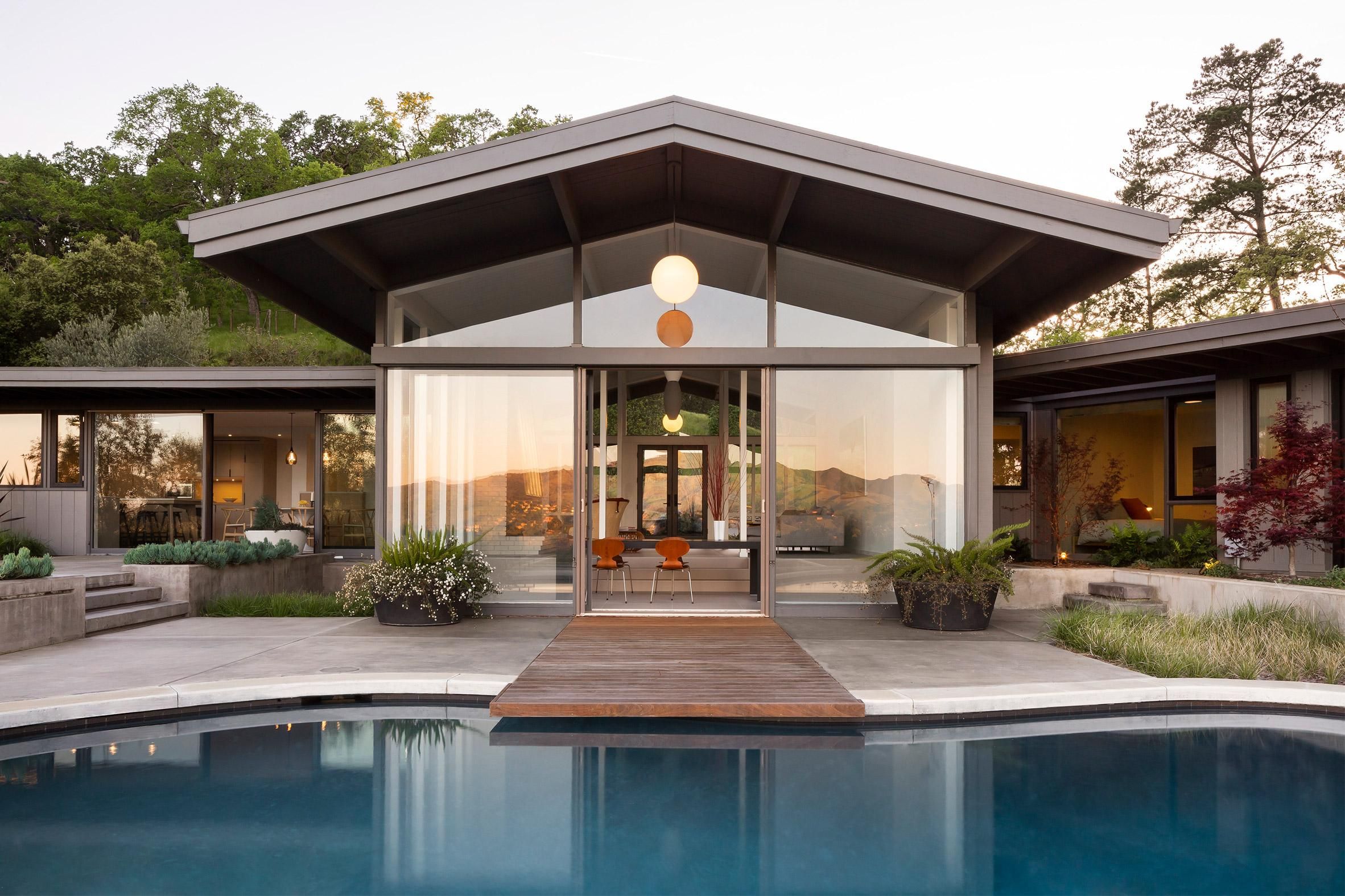 Світлий та фешенебельний: дизайн просторого будинку з Сан-Франциско – фото Світлий та фешенебельний: дизайн просторого будинку з Сан-Франциско – фото