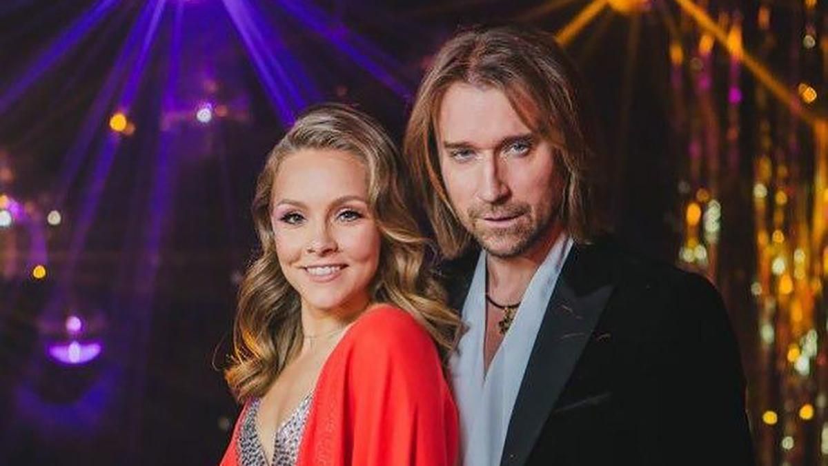 Танці з зірками: Олена Шоптенко та Олег Винник готують пристрасний танець Танці з зірками: Олена Шоптенко та Олег Винник готують пристрасний танець