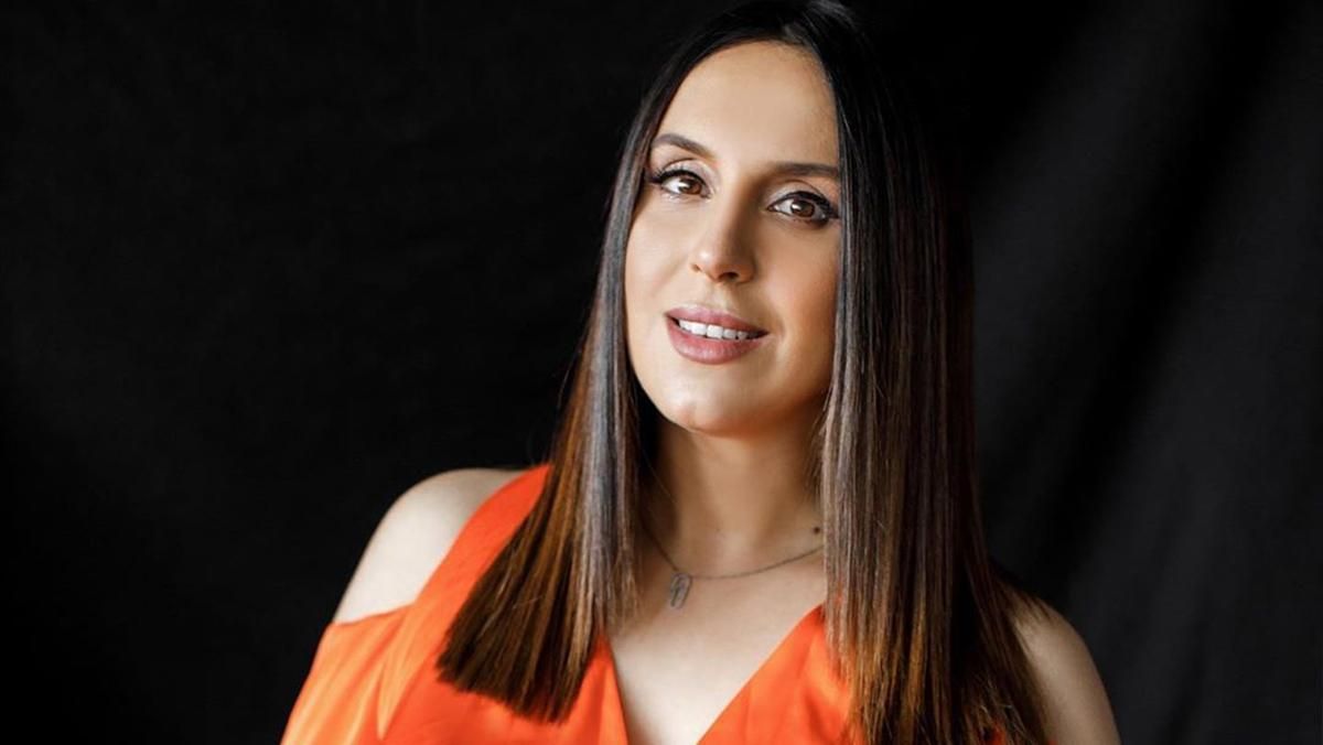 В атласном костюме: Джамала исполнила гимн Украины на официальной церемонии– фото В атласном костюме: Джамала исполнила гимн Украины на официальной церемонии– фото