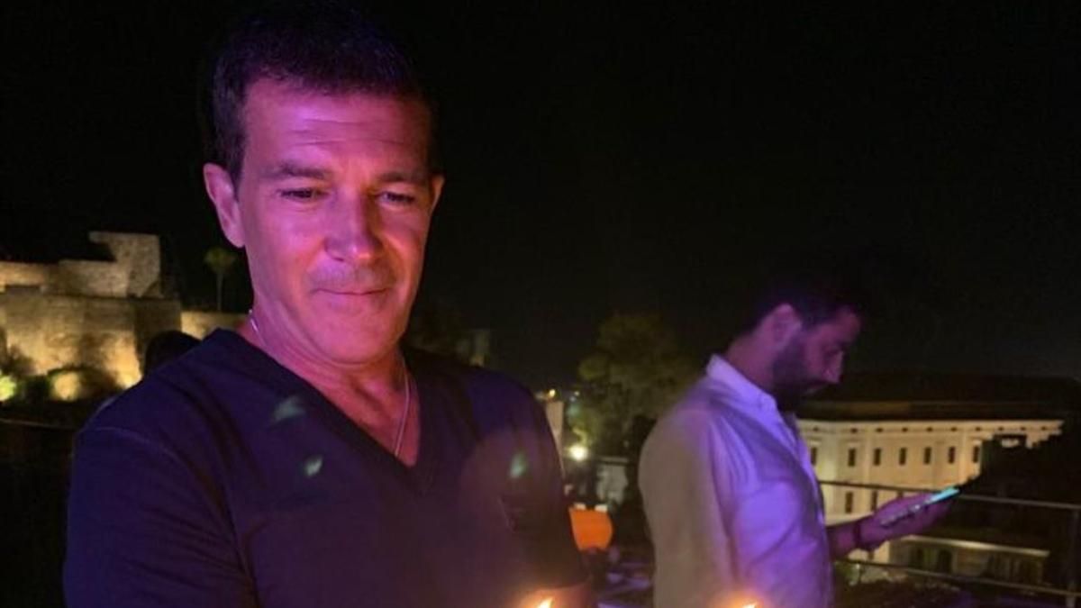 Антонио Бандерас преодолел коронавирус Антонио Бандерас преодолел коронавирус