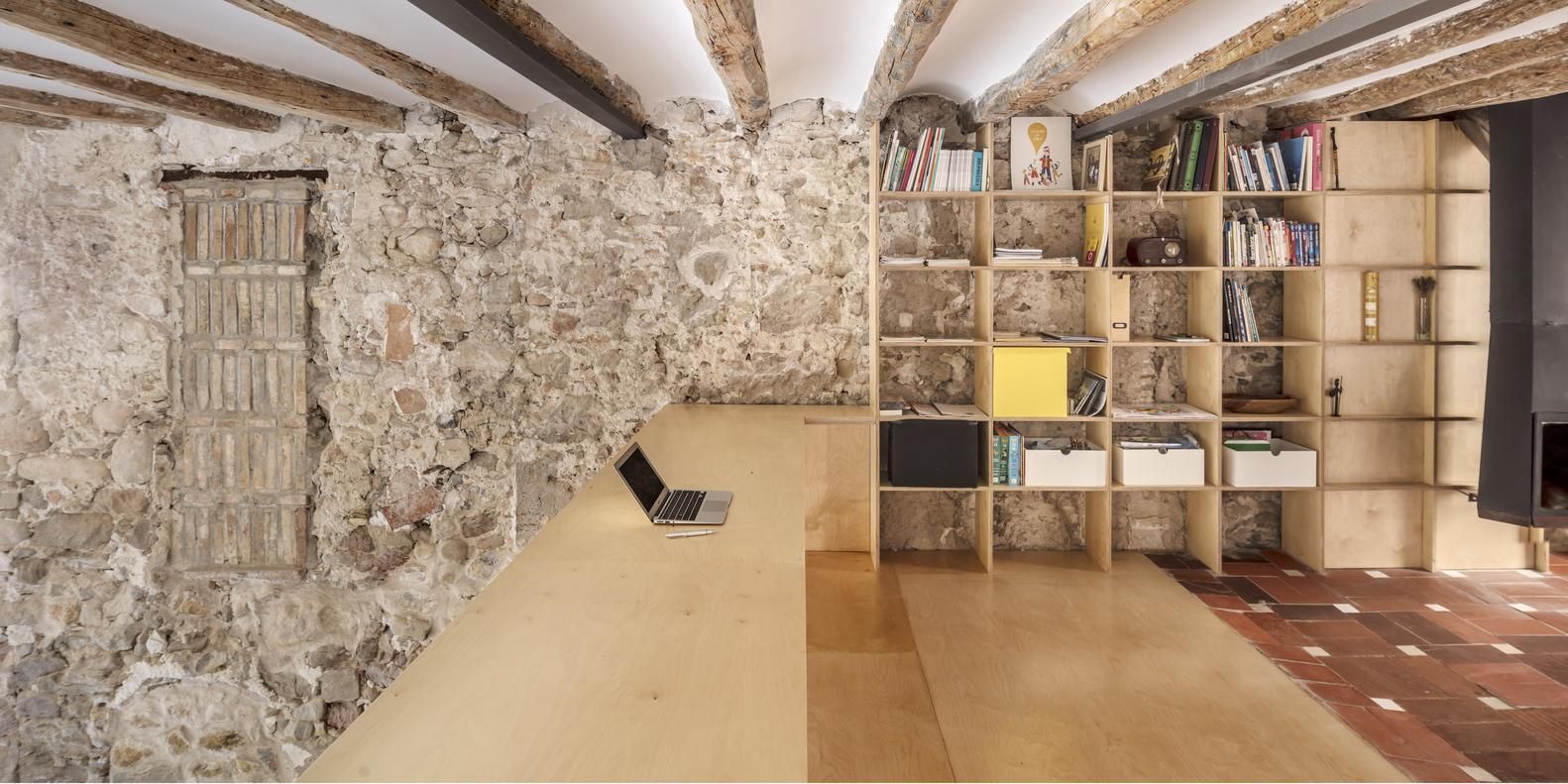 На старой фабрике: пример обустройства квартиры для большой семьи – фото На старой фабрике: пример обустройства квартиры для большой семьи – фото