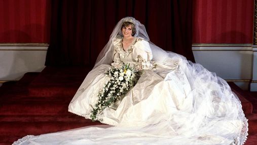 У "Короні" покажуть точну копію весільної сукні принцеси Діани: фото та відео