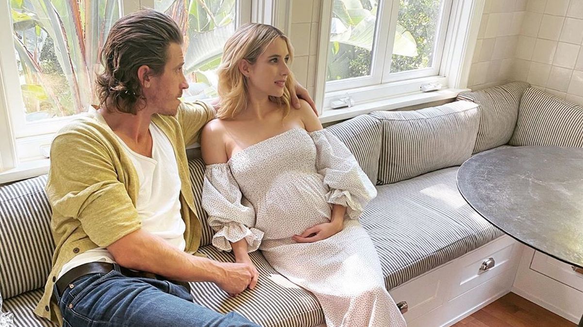 Емма Робертс підтвердила свою вагітність ніжними фото Емма Робертс підтвердила свою вагітність ніжними фото