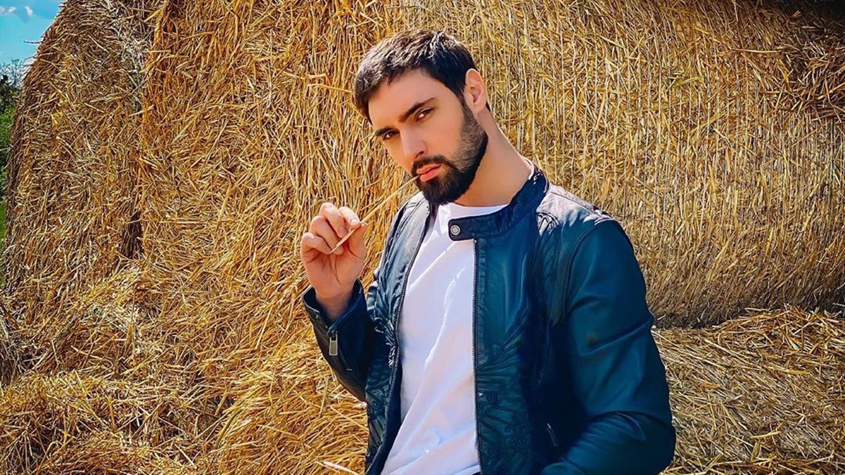 Совмещать концерты с учебой: Виталий Козловский стал студентом Совмещать концерты с учебой: Виталий Козловский стал студентом