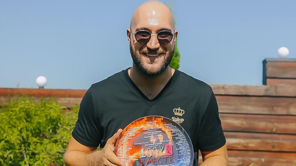 "95 квартал" знімає нову ліричну комедію: що відомо про серіал "100 тисяч хвилин разом" "95 квартал" знімає нову ліричну комедію: що відомо про серіал "100 тисяч хвилин разом"