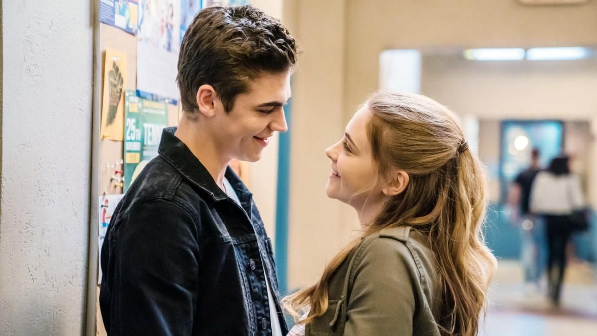 Нові фільми 2020 на кінотеатрах України з 3 вересня: прем'єри Нові фільми 2020 на кінотеатрах України з 3 вересня: прем'єри