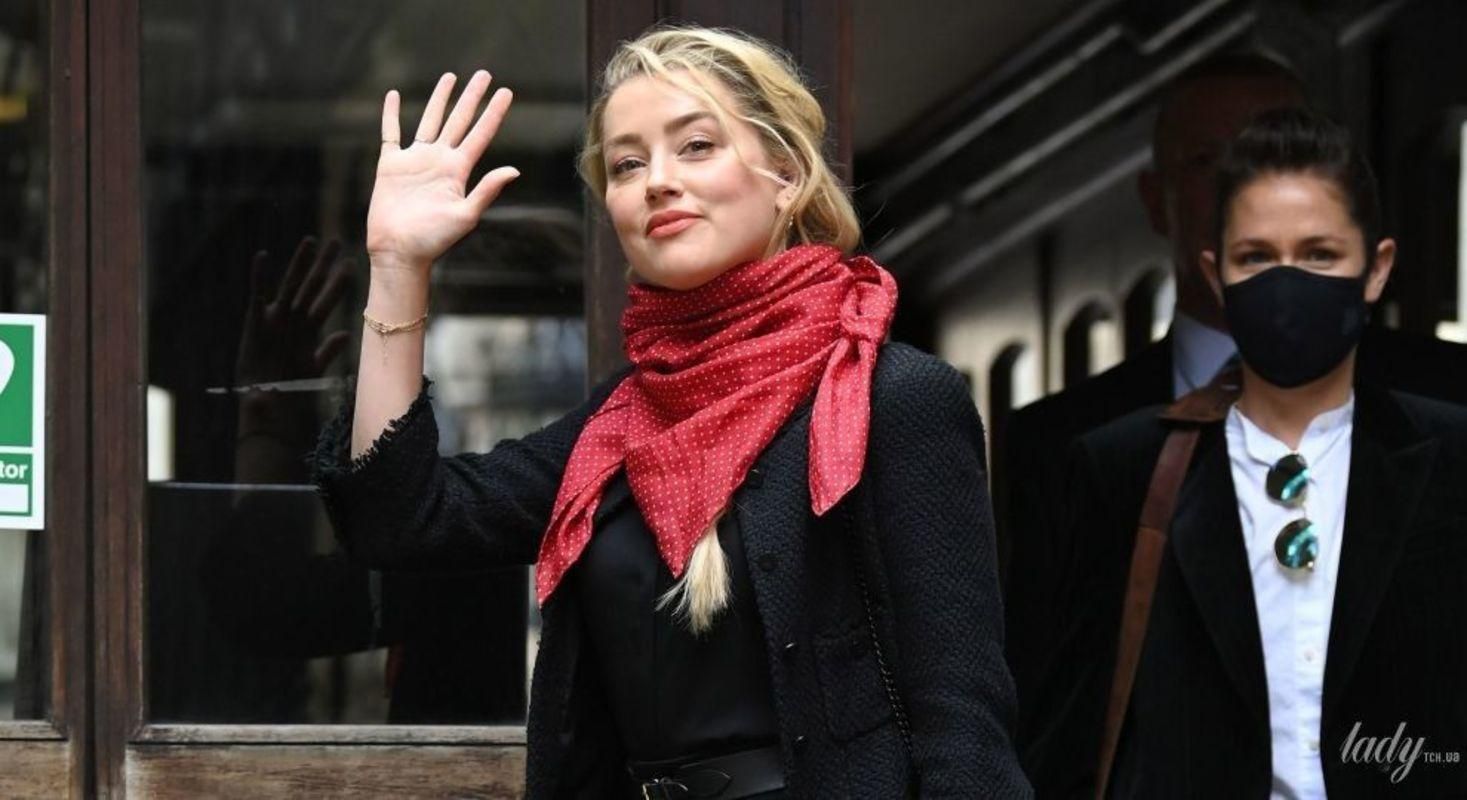 Ембер Герд подала зустрічний позов проти Джонні Деппа: тепер жінка вимагає 100 мільйонів доларів Ембер Герд подала зустрічний позов проти Джонні Деппа: тепер жінка вимагає 100 мільйонів доларів