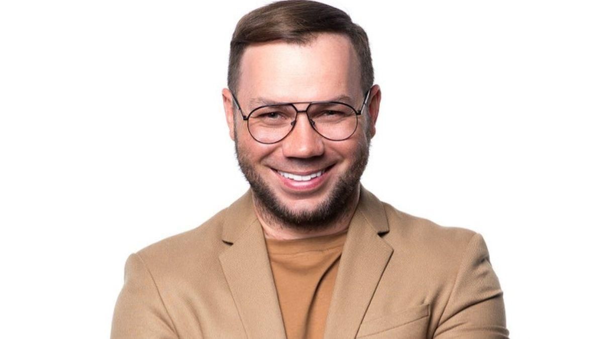 Какие кроссовки будут актуальными осенью 2020 года: фэшн-советы от Андре Тана Какие кроссовки будут актуальными осенью 2020 года: фэшн-советы от Андре Тана