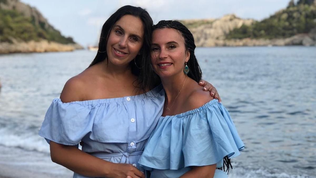 Джамала трогательно поздравила сестру с днем рождения: редкие фото Джамала трогательно поздравила сестру с днем рождения: редкие фото