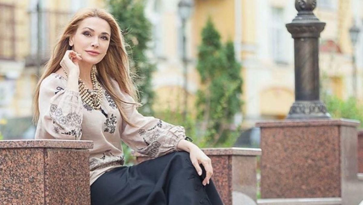 У вишиванці та з віночком: Ольга Сумська зачарувала українським образом – фото