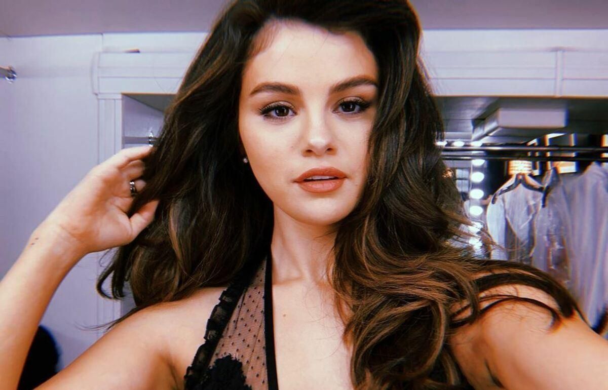 Селена Гомес рассказала о своих отношениях: Мои бывшие парни считали меня сумасшедшей Селена Гомес рассказала о своих отношениях: Мои бывшие парни считали меня сумасшедшей