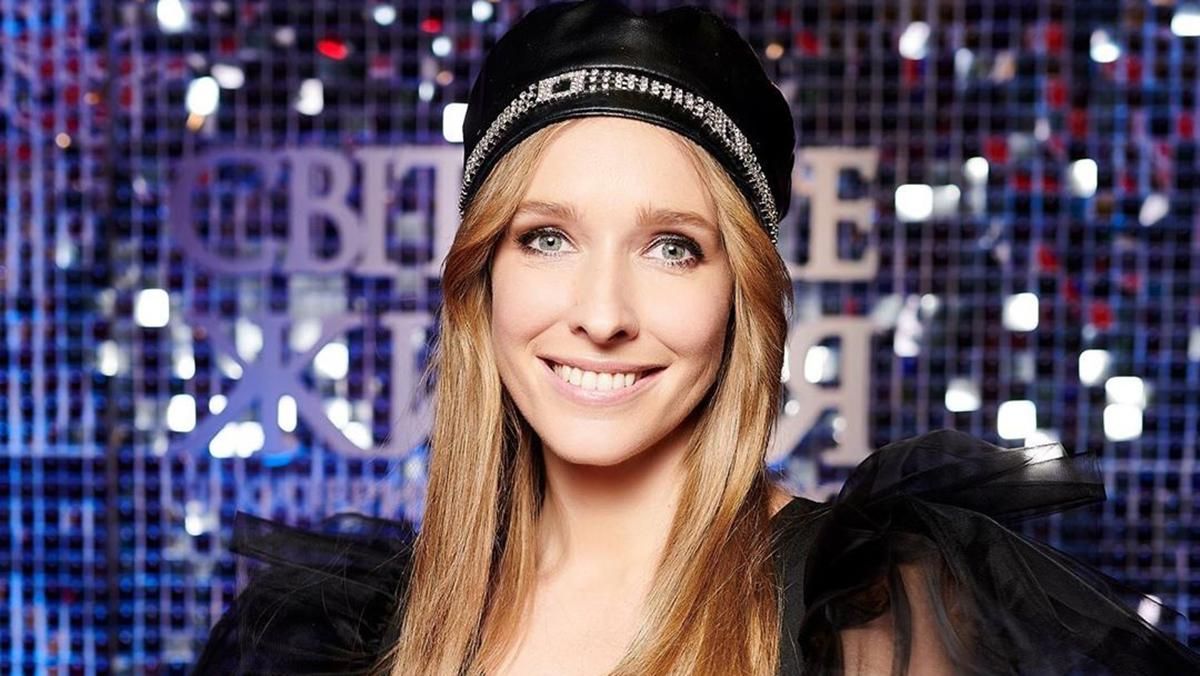 В елегантній сукні: Катя Осадча вразила осінньою фотосесією – чарівні кадри В елегантній сукні: Катя Осадча вразила осінньою фотосесією – чарівні кадри