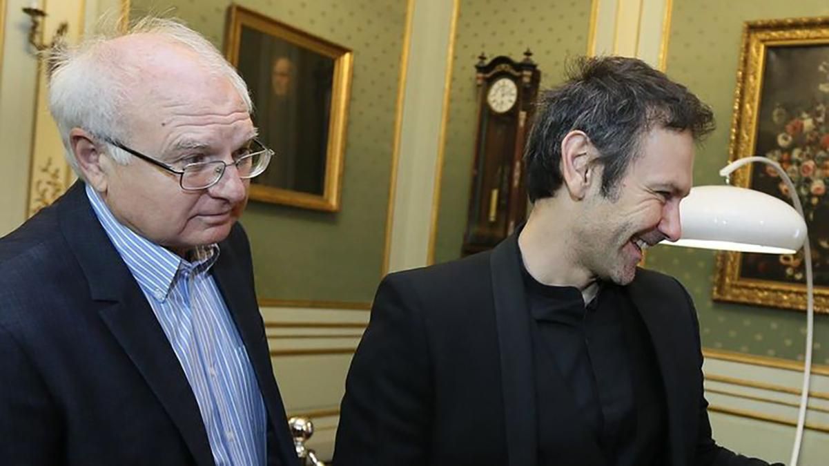 Я живу спогадами: Святослав Вакарчук розповів, як пережив смерть батька Я живу спогадами: Святослав Вакарчук розповів, як пережив смерть батька