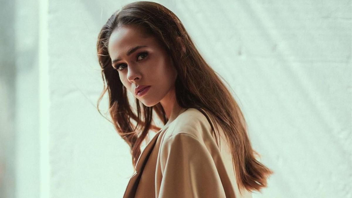 У вишуканій сукні з пікантними розрізами: Юлія Саніна вразила образом на світському заході У вишуканій сукні з пікантними розрізами: Юлія Саніна вразила образом на світському заході