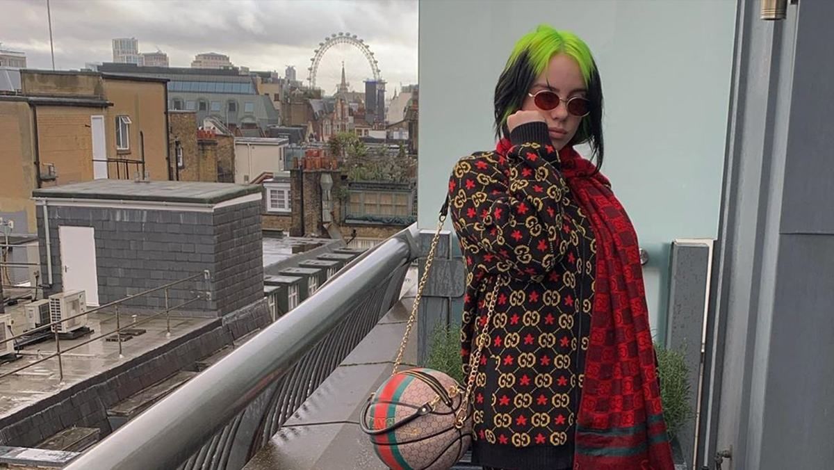 Повністю в Gucci: Біллі Айліш опублікувала фото вперше за 4 тижні та вразила фанатів образом Повністю в Gucci: Біллі Айліш опублікувала фото вперше за 4 тижні та вразила фанатів образом