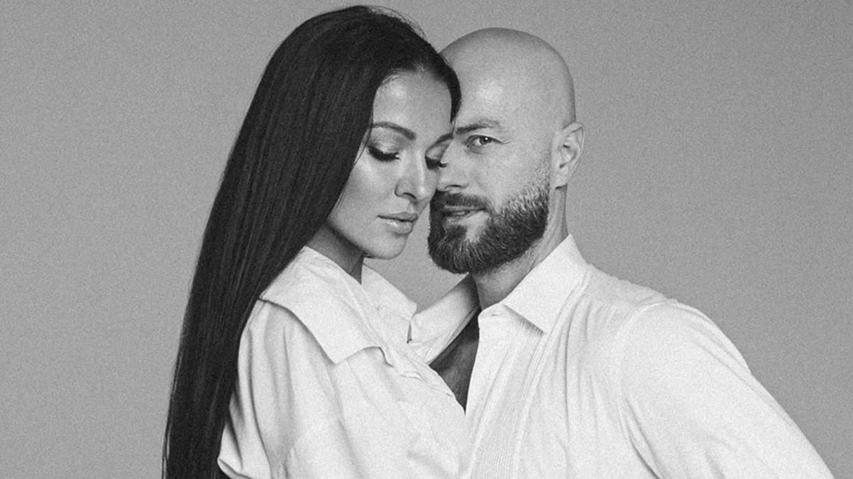 Влад Яма покорил страстной фотосессией с женой: чувственные кадры Влад Яма покорил страстной фотосессией с женой: чувственные кадры