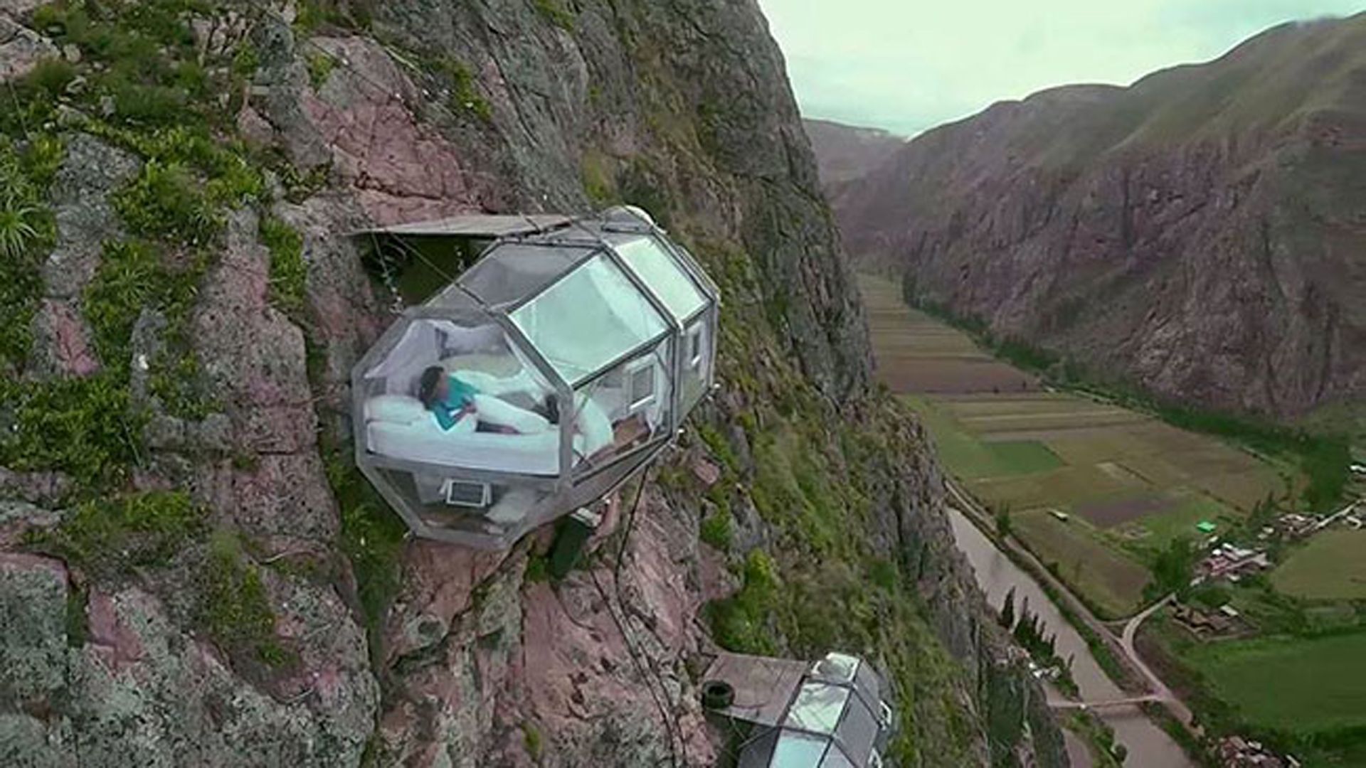 Фото інтер'єру унікального готелю Фото інтер'єру унікального готелю