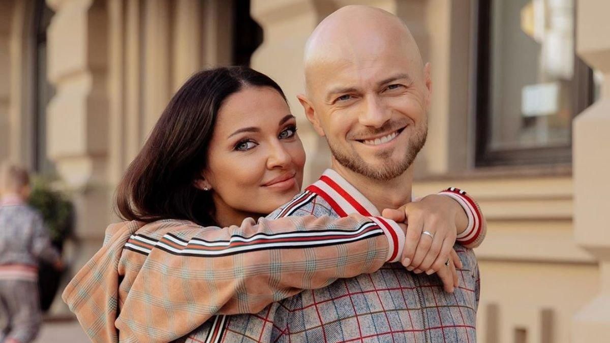 Влад Яма отправился с семьей на море: милые фото Влад Яма отправился с семьей на море: милые фото