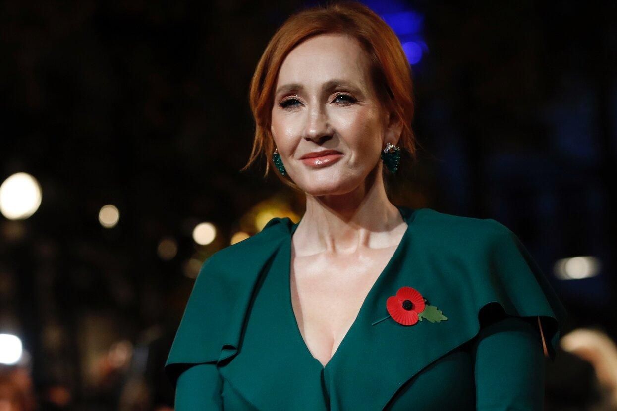 Про що хештег #RIPJKRowling: Джоан Ролінг цькують через її нову книжку Про що хештег #RIPJKRowling: Джоан Ролінг цькують через її нову книжку
