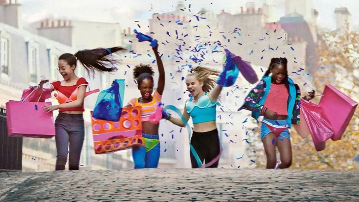 Резонансный скандал с Netflix: режиссер фильма "Милашки" отреагировала на критику сети Резонансный скандал с Netflix: режиссер фильма "Милашки" отреагировала на критику сети