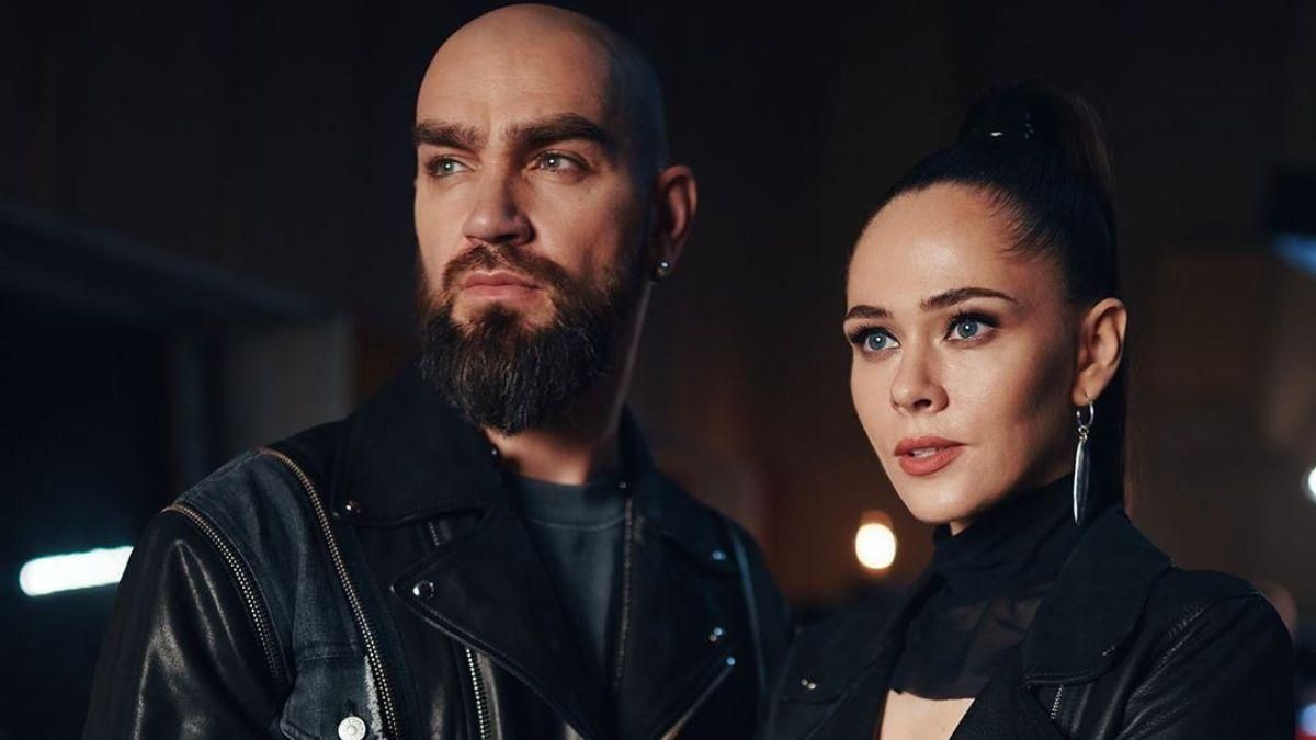 Юлія Саніна поділилася ефектним фото з чоловіком Юлія Саніна поділилася ефектним фото з чоловіком