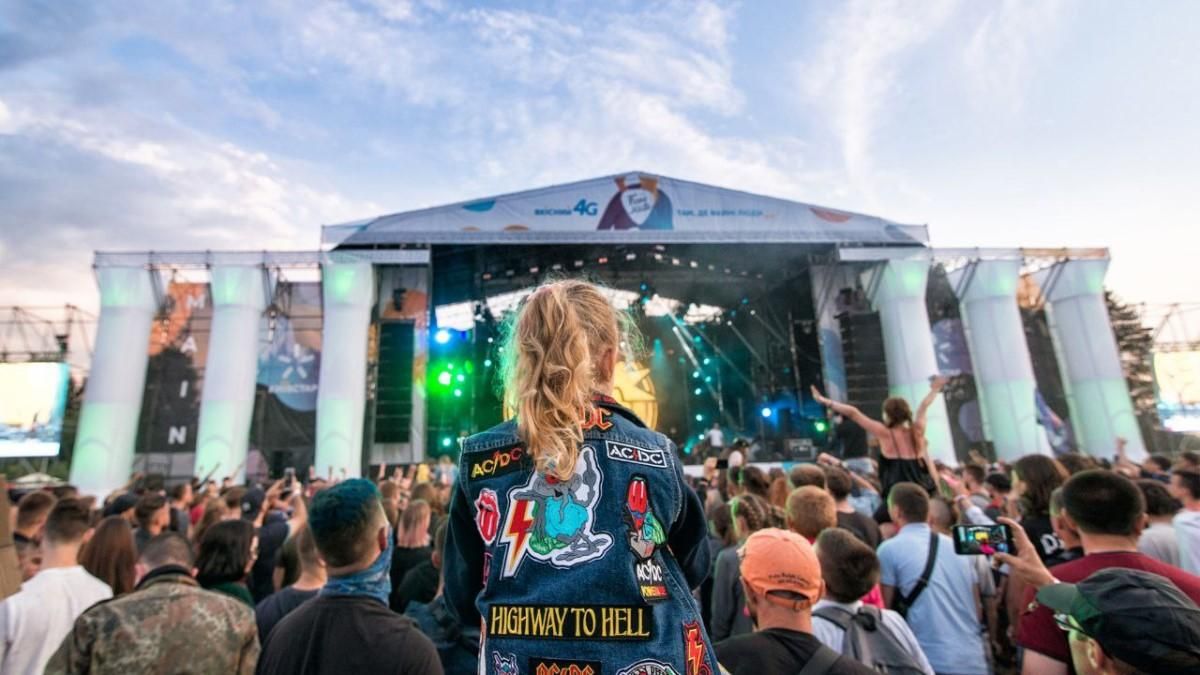 Организаторы "Файного Міста" потроллили фестиваль в документальном фильме: видео Организаторы "Файного Міста" потроллили фестиваль в документальном фильме: видео