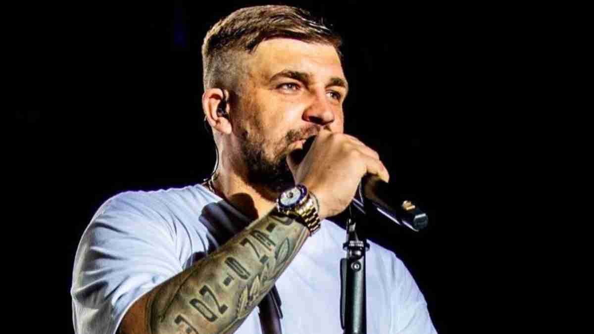 Российскому рэперу Басте разрешили въезд в Украину Российскому рэперу Басте разрешили въезд в Украину