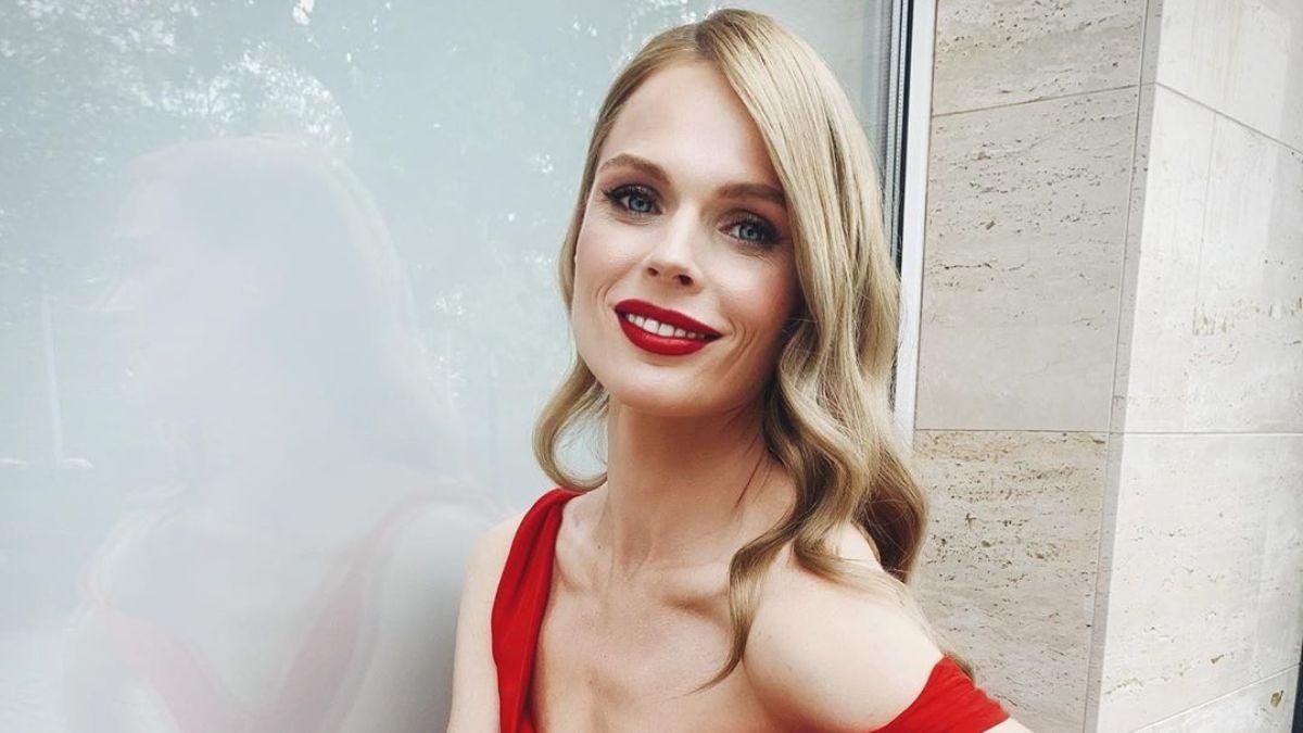 Ольга Фреймут показала підготовку до прямого ефіру "Танців з зірками": відео Ольга Фреймут показала підготовку до прямого ефіру "Танців з зірками": відео