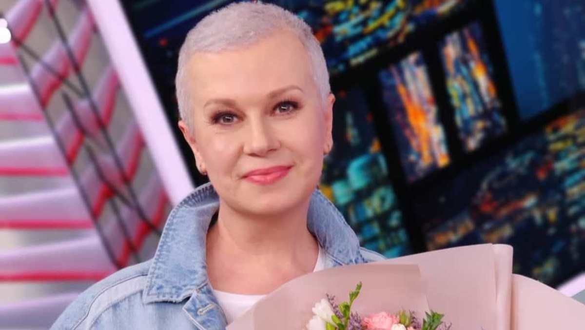 Боротьба важка й виснажлива: Алла Мазур зізналась, як розповіла синові про хворобу Боротьба важка й виснажлива: Алла Мазур зізналась, як розповіла синові про хворобу