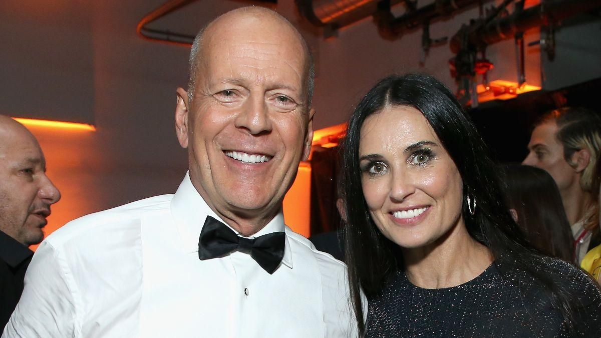 На червоній доріжці: Демі Мур спантеличила архівним знімком з екскоханим Брюсом Віллісом На червоній доріжці: Демі Мур спантеличила архівним знімком з екскоханим Брюсом Віллісом