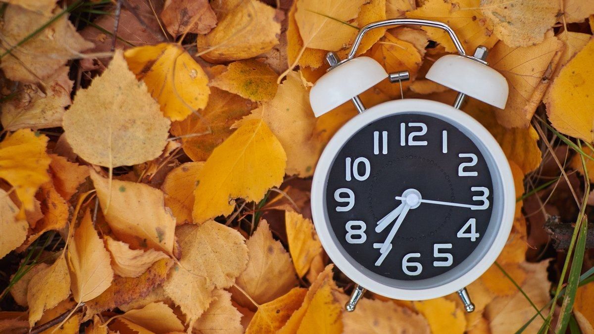 Коли переводять годинник 2020 на зимовий час в Україні – дата