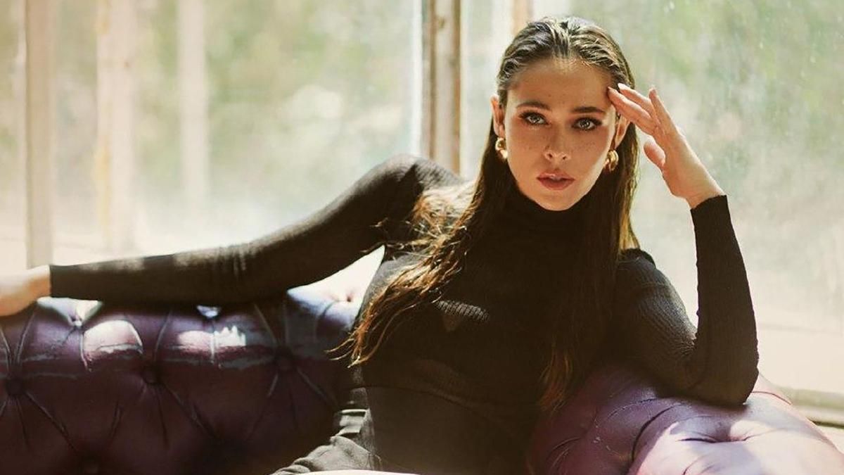 Юлия Санина похвасталась длинными ногами и покорила сеть сексуальным образом: фото Юлия Санина похвасталась длинными ногами и покорила сеть сексуальным образом: фото