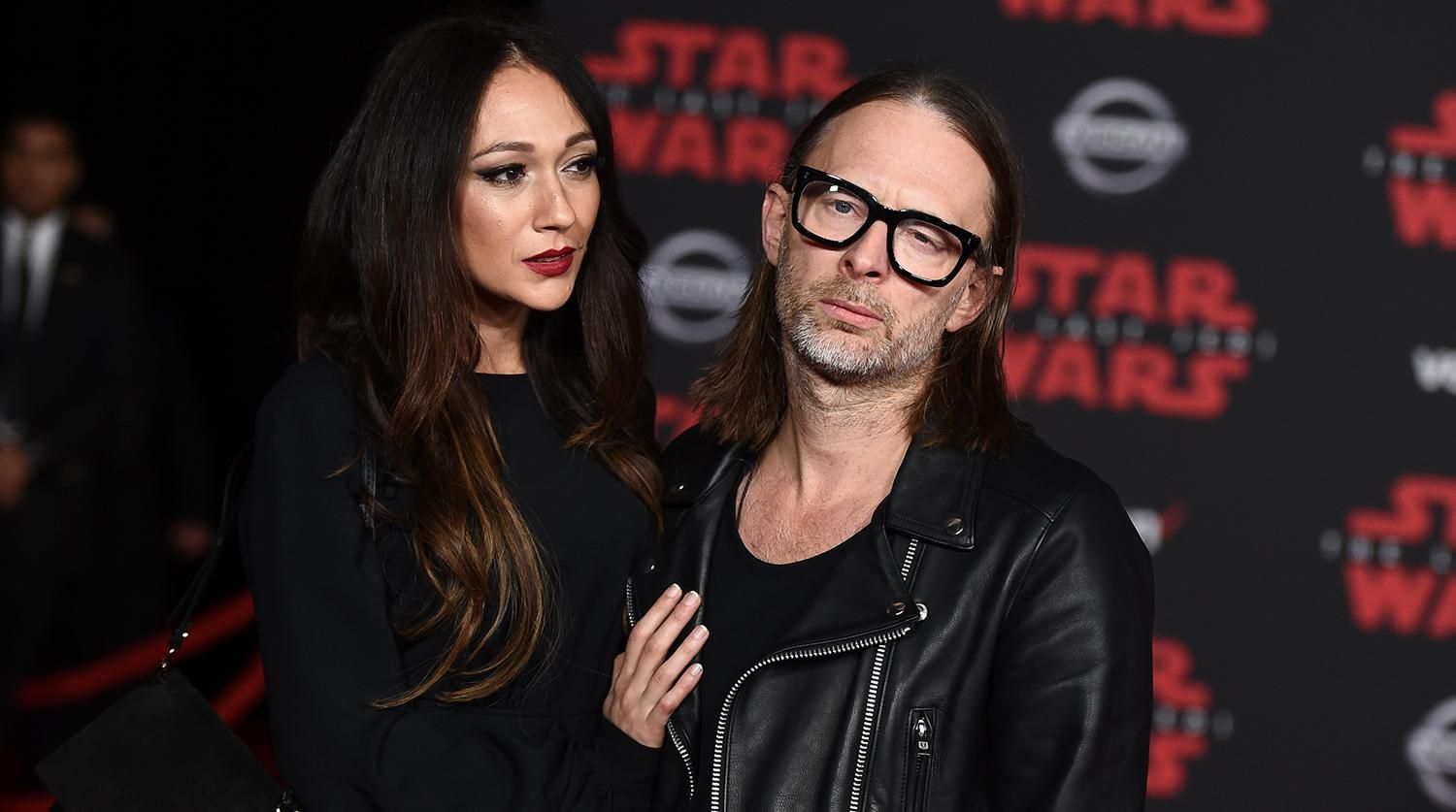 Лидер группы Radiohead Том Йорк женился: волшебные фото Лидер группы Radiohead Том Йорк женился: волшебные фото