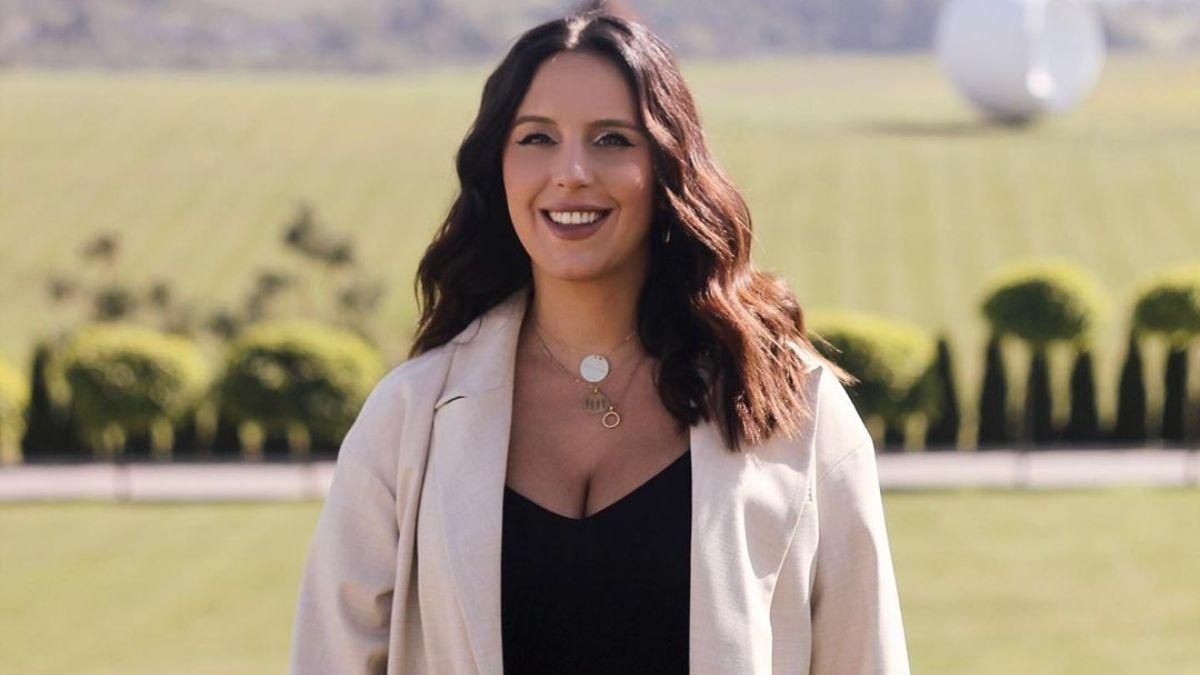 В костюме с принтом неба: Джамала очаровала нежным аутфитом – фото В костюме с принтом неба: Джамала очаровала нежным аутфитом – фото