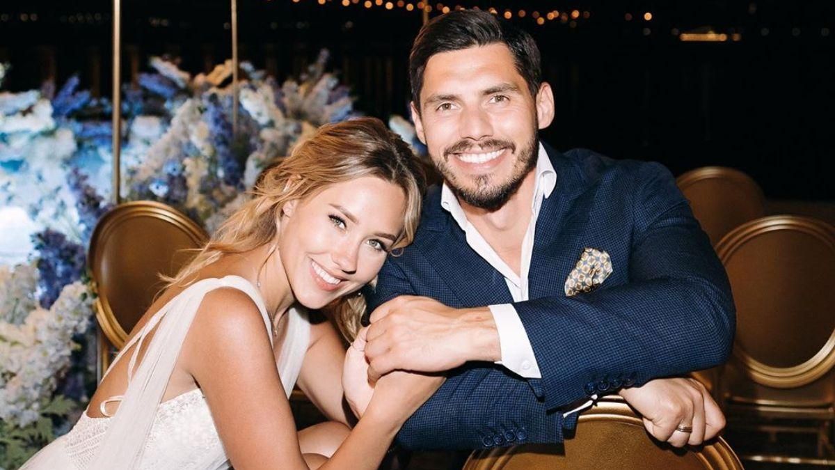 Даша Квіткова замилувала мережу світлиною з чоловіком Даша Квіткова замилувала мережу світлиною з чоловіком