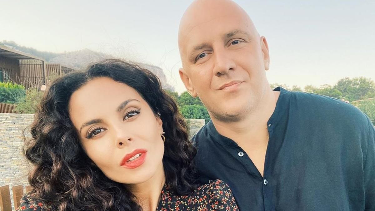 У купальнику на палубі яхти: Настя Каменських чуттєво зізналась у коханні Потапу – милі фото У купальнику на палубі яхти: Настя Каменських чуттєво зізналась у коханні Потапу – милі фото