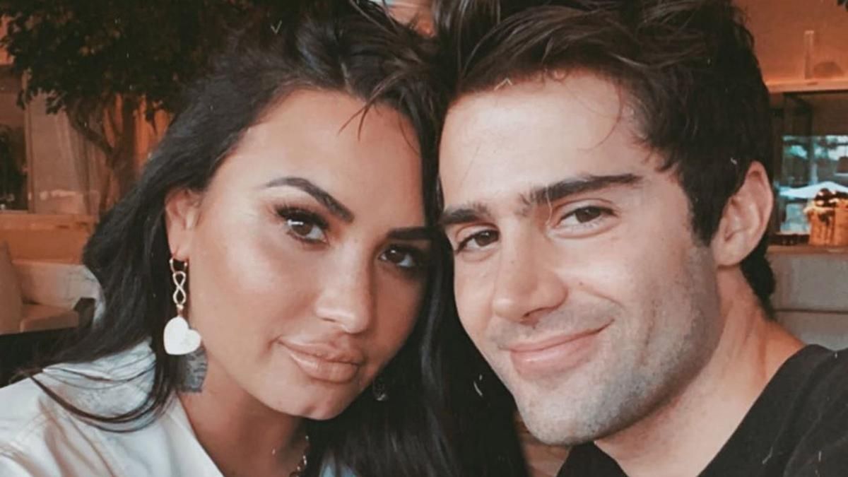 Бывший жених Деми Ловато заявил, что узнал о разрыве из прессы: его обвинили во лжи Бывший жених Деми Ловато заявил, что узнал о разрыве из прессы: его обвинили во лжи