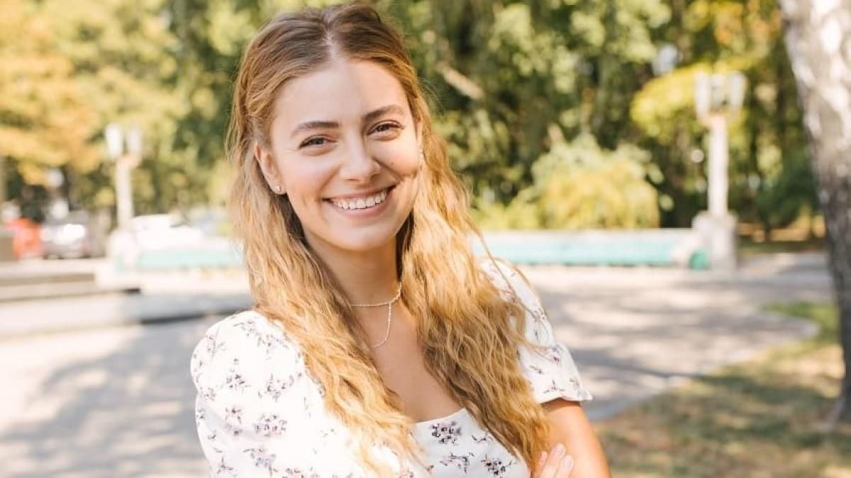 Дарья Петрожицкая вернулась на съемки "Папика": фото и видео Дарья Петрожицкая вернулась на съемки "Папика": фото и видео